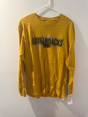 Bright Mustard Yellow Short Sleeve Tee - Size M